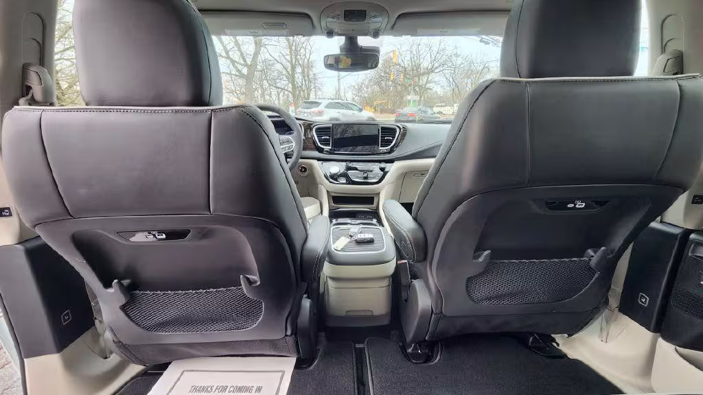 2023 Chrysler Pacifica - 2C4RC1GG1PR610495 - Image #22