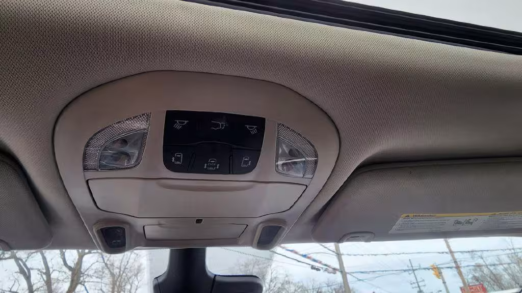 2023 Chrysler Pacifica - 2C4RC1GG1PR610495 - Image #19